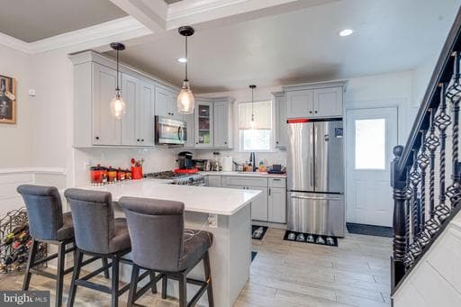 2400 HAMILTON AVE, BALTIMORE, MD, 21214