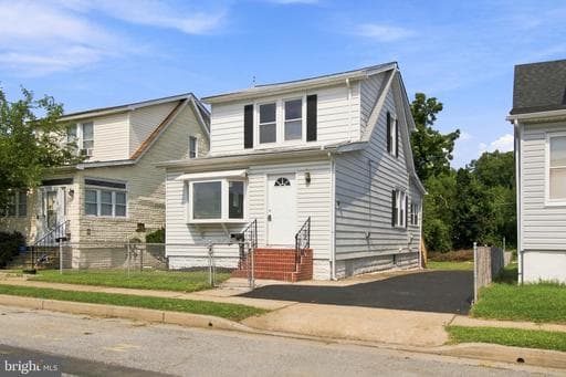 6912 Brentwood Ave, Dundalk, MD 21222-1704, United States