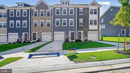 4 MERION AVE, ROSEDALE, MD, 21237
