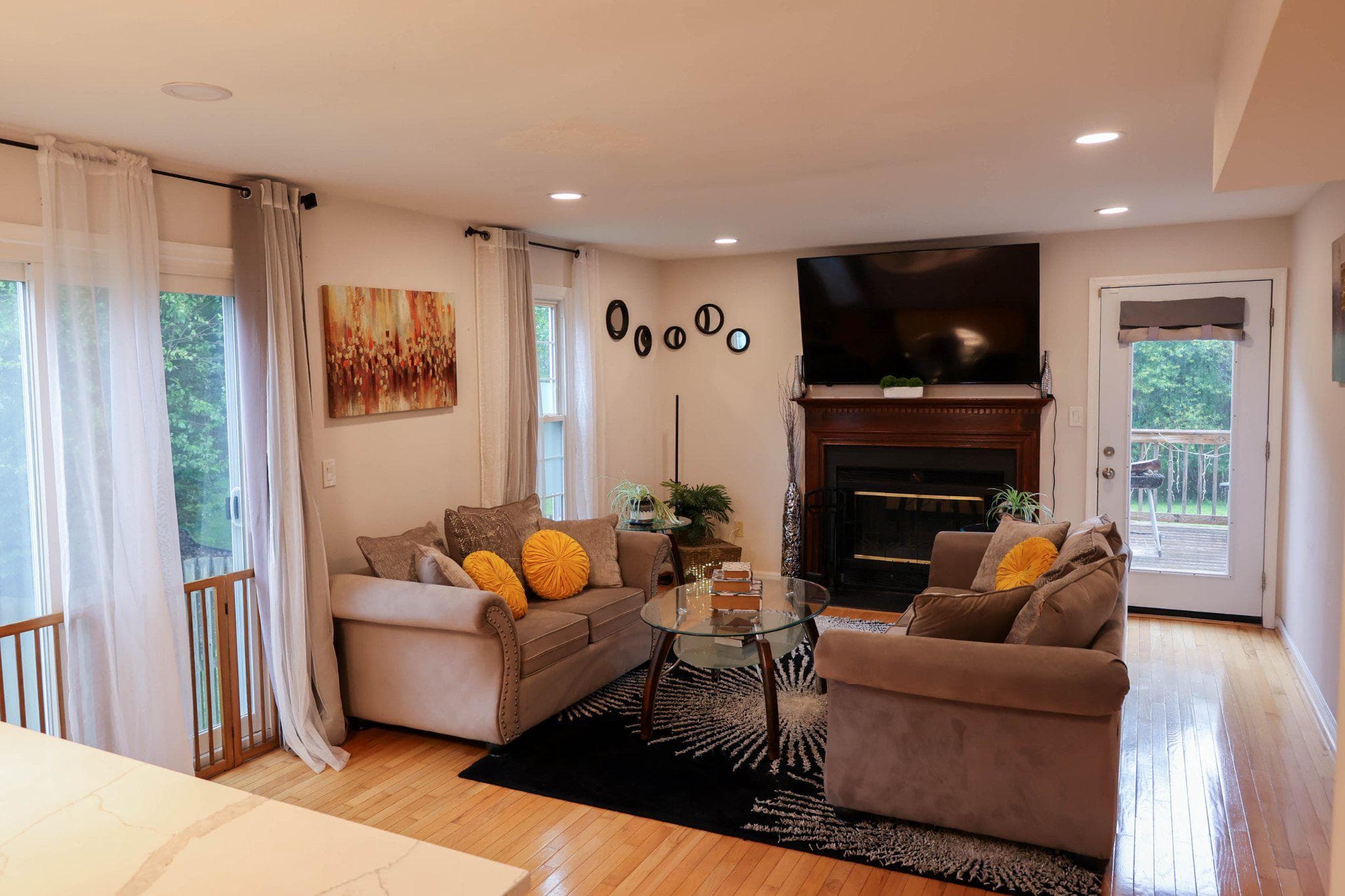 4865 Red Hill Way, Ellicott City, MD 21043-6526, United States