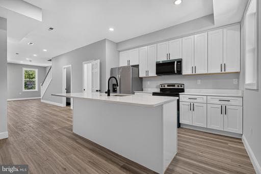 319 E 24TH ST, BALTIMORE, MD, 21218