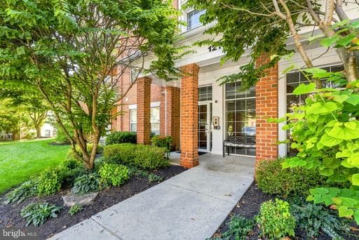 12105 Tullamore Ct, Lutherville Timonium, MD 21093-8162, United States