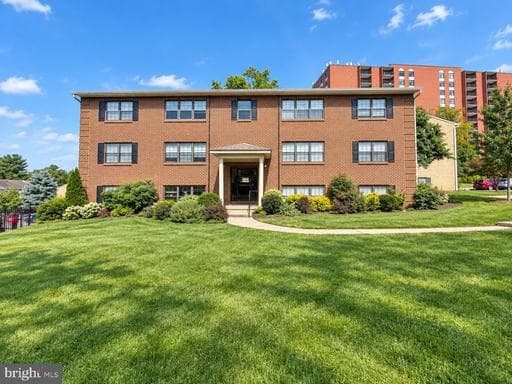 4 Smeton PL #4E TOWSON MD 21204