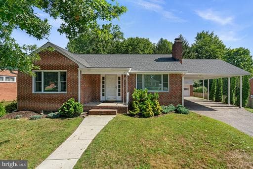 2206 Pleasant Dr, Catonsville, MD 21228-4813, United States