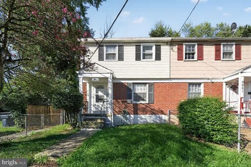 5923 Ottawa St, Oxon Hill, MD 20745-1931, United States