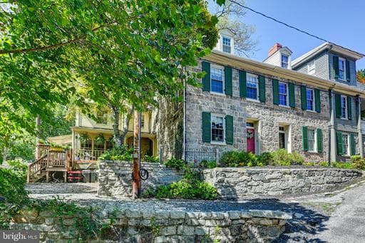 8469 Hill St, Ellicott City, MD 21043-4612, United States
