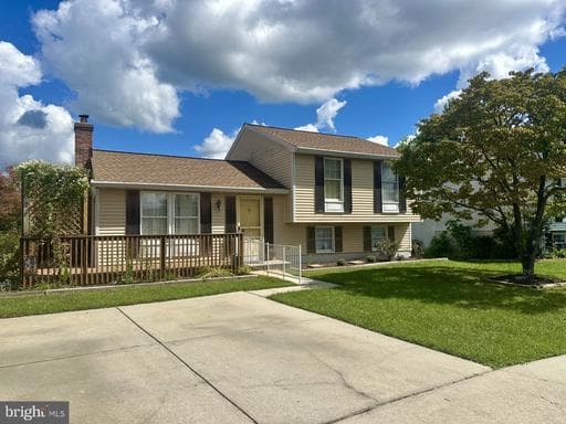 10 Melanie Ct, Parkville, MD 21234-1860, United States