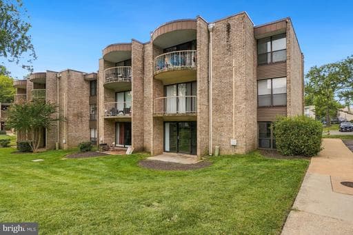 3346 Huntley Square Dr, Temple Hills, MD 20748-6230, United States
