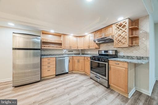 3319 Huntley Square Dr, Temple Hills, MD 20748-6212, United States