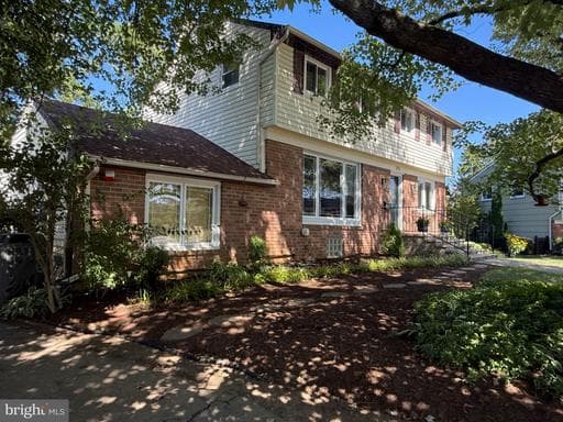 202 Fountain Ct, Lutherville Timonium, MD 21093-3315, United States