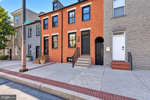 909 Eastern Ave, Baltimore, MD 21202-4323, United States