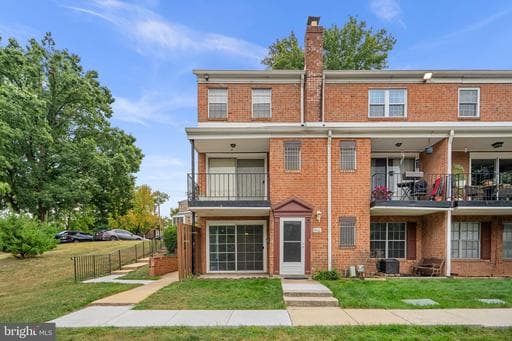 7940 LAKECREST DR #7940, GREENBELT, MD, 20770