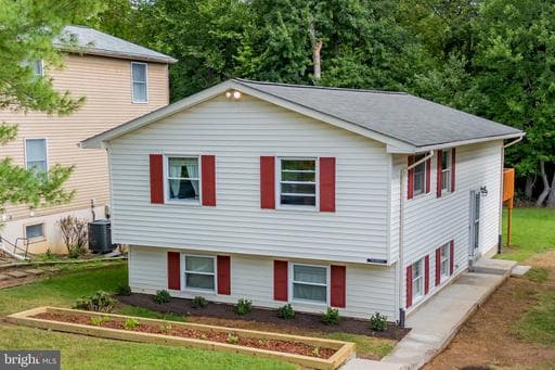 7311 Wye Ave, Jessup, MD 20794-9459, United States