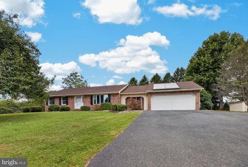 2322 Aquilas Delight, Fallston, MD 21047-1034, United States