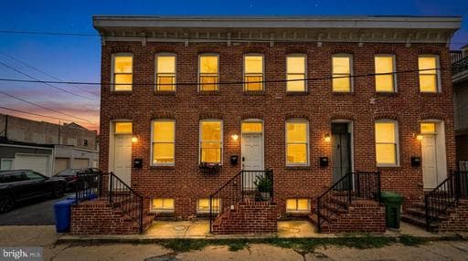 2105 E Lamley St, Baltimore, MD 21231-1647, United States