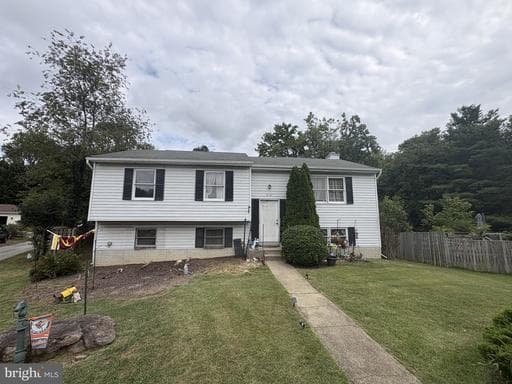 6135 Lori Ln, Elkridge, MD 21075-6142, United States