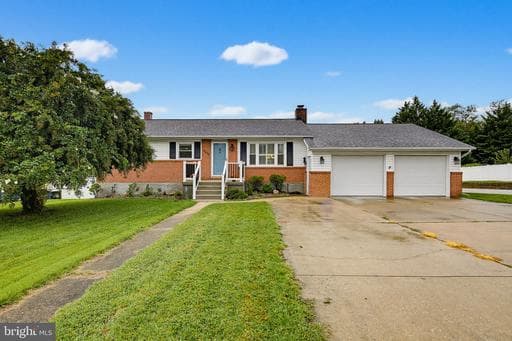 6404 Woodburn Ave, Elkridge, MD 21075-5835, United States