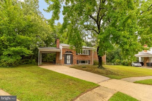 8513 CARROLLTON PKWY, HYATTSVILLE, MD, 20784
