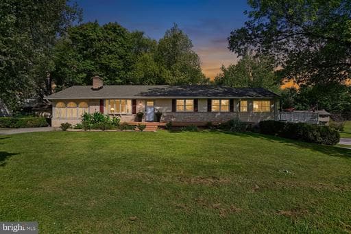 8117 Woodloo Ct, Ellicott City, MD 21043-6909, United States