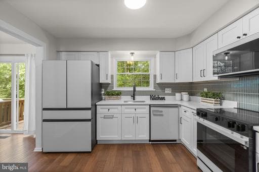 52 Abbey Bridge Ct, Lutherville Timonium, MD 21093-3944, United States