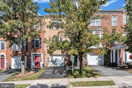 8906 Lee Manor Dr, Ellicott City, MD 21043-7999, America