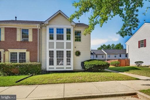 5306 Stoney Meadows Dr, District Heights, MD 20747-3859, United States