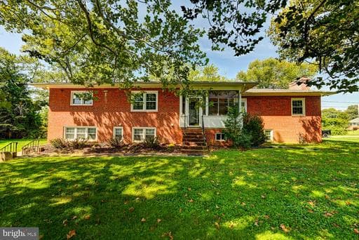 323 Academy Ave, Reisterstown, MD 21136-3515, United States