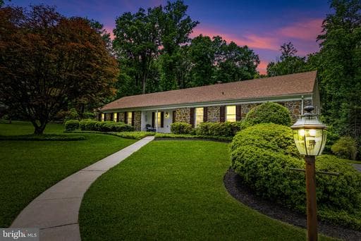 13608 Royal Crest Rd, Phoenix, MD 21131-1526, United States