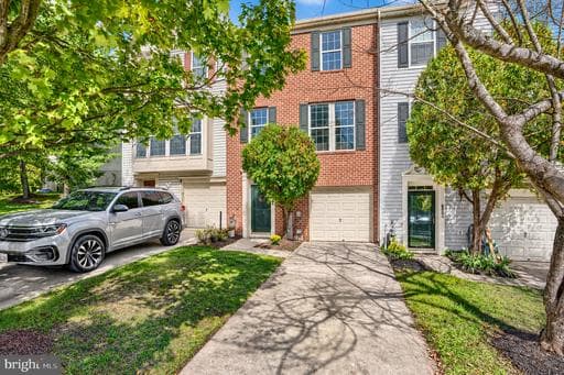 8806 Papillon Dr, Ellicott City, MD 21043-4000, United States