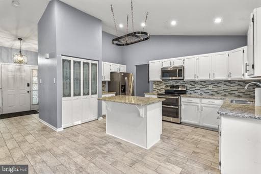 14131 Pleasant View Dr, Bowie, MD 20720-4806, United States