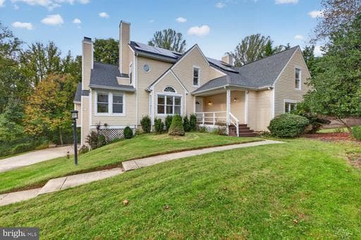 12114 Blue Flag Way, Columbia, MD 21044-2753, United States