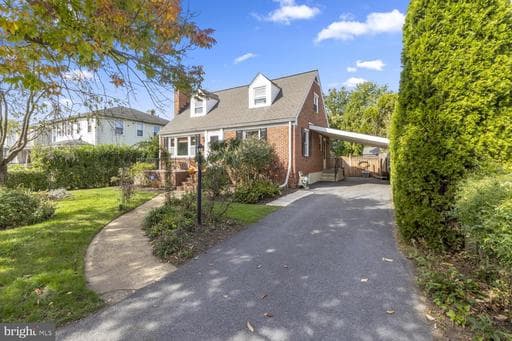 120 Hawthorne Ave, Pikesville, MD 21208-4819, United States