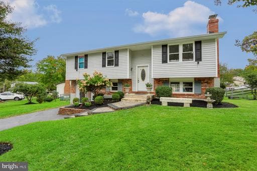 5 Brucetown Ct, Catonsville, MD 21228-2510, United States