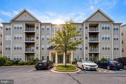 522 Hopkins Landing Dr, Essex, MD 21221-2230, United States