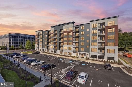 125 Kinsale PL #509 NATIONAL HARBOR MD 20745