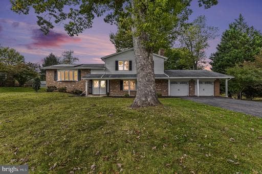 9249 W Stayman Dr, Ellicott City, MD 21042-1835, United States