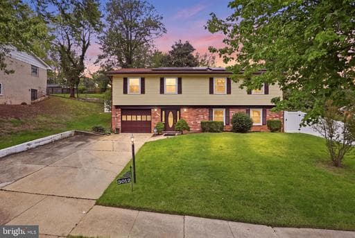 3012 Melisa Dr, Fort Washington, MD 20744-2504, United States