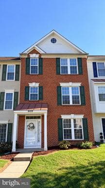 6119 Silver Leaf Ln, District Heights, MD 20747-2814, United States
