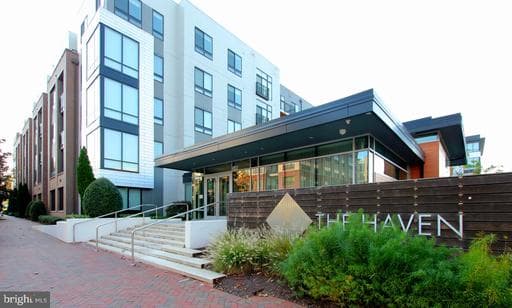 145 Riverhaven Dr, Oxon Hill, MD 20745-1051, United States