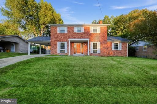 7006 Calvin Ct, Fort Washington, MD 20744-3241, United States