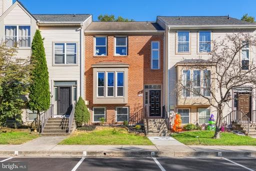 7816 Whistling Pines Ct, Ellicott City, MD 21043-6951, United States